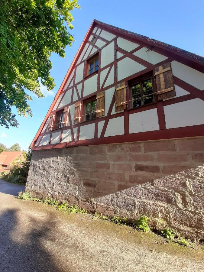 Ferienwohnung Kunst Und Kulturschuppen Hasenmuehle Kammerstein Exterior foto